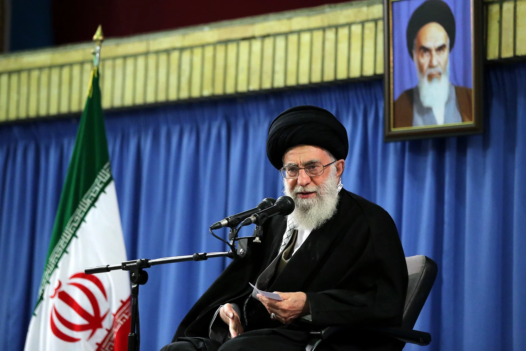 המנהיג העליון של איראן, עלי חמינאי