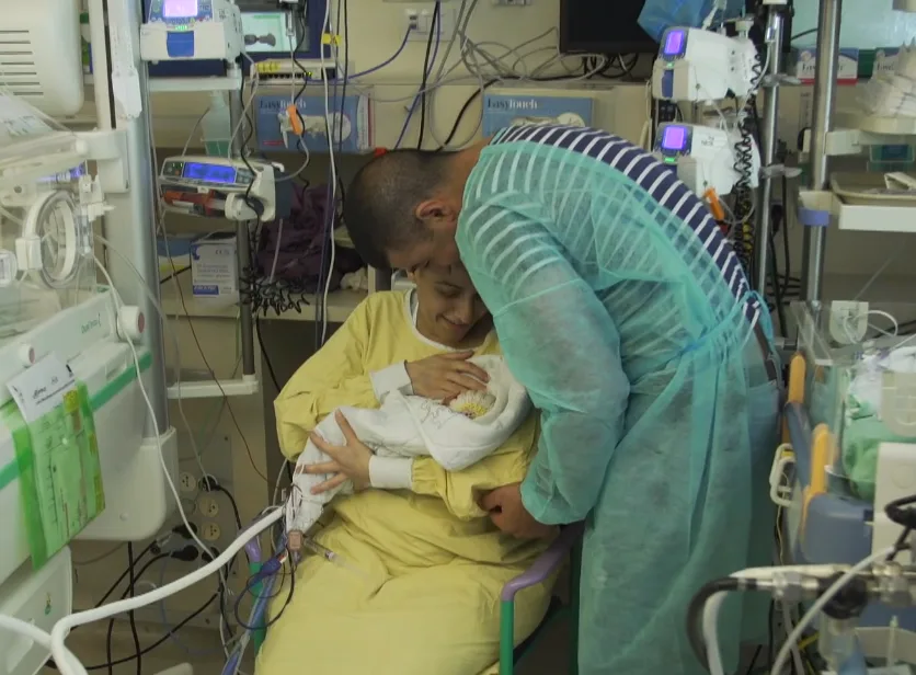 עולא עאמר, הישראלית הראשונה שעברה השתלת כבד בהיריון ובעלה מג'ד