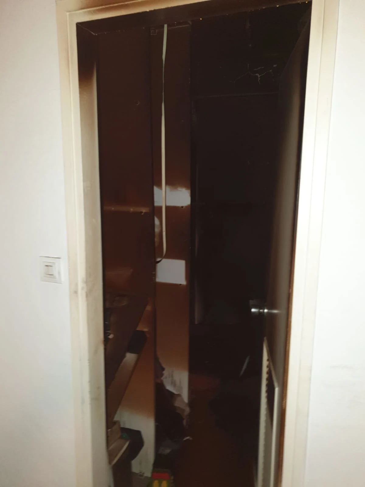 זירת השריפה בקריית מוצקין שגבתה את חייה של אישה בת 73