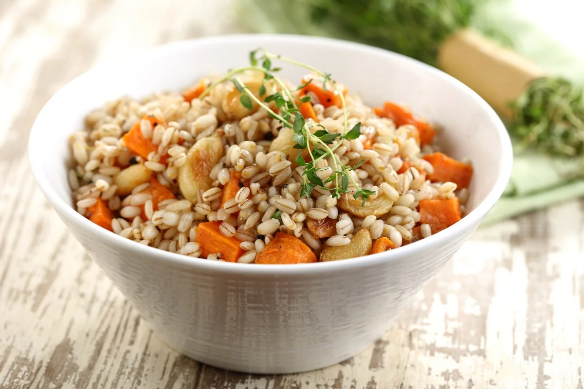 פילאף גריסים ובטטות מקורמלות