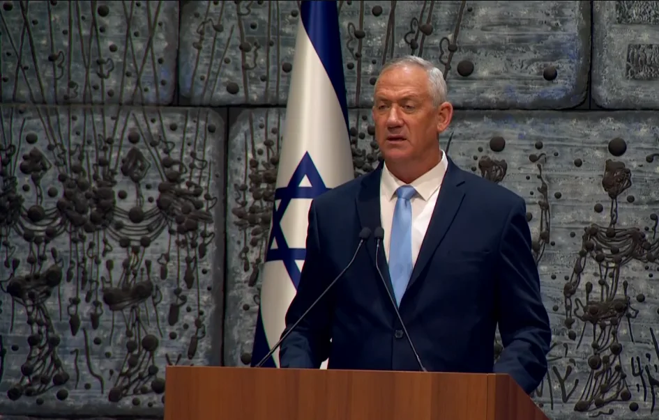 יור כחול לבן, בני גנץ לאחר קבלת המנדט מנשיא המדינה ראובן ריבלין