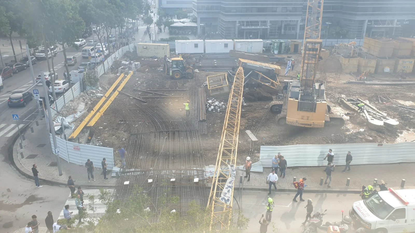 קריסת מנוף ברחוב הסוללים, תל אביב