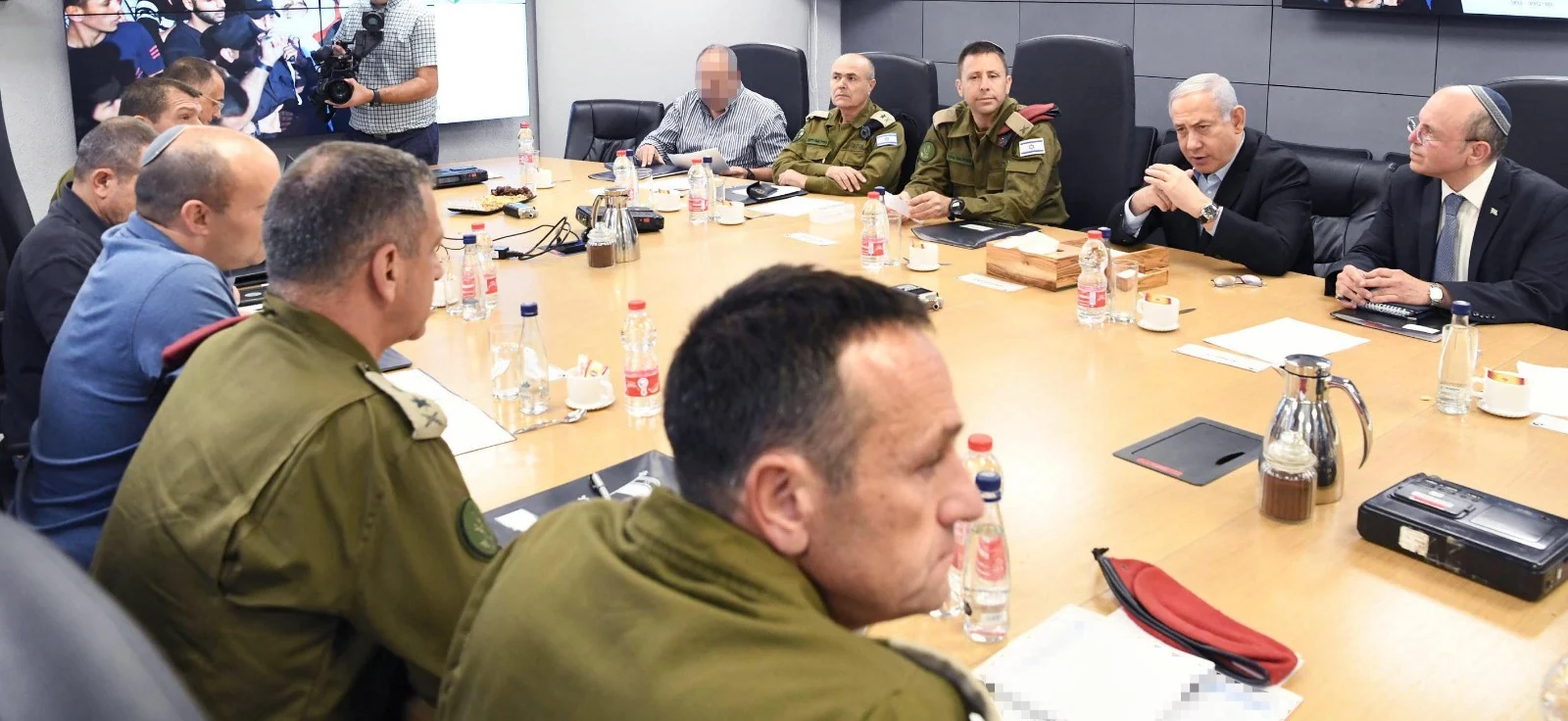ראש הממשלה בנימין נתניהו בדיון ביטחוני בפיקוד דרום