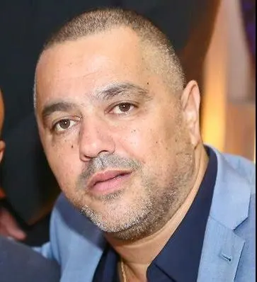 בני פרץ, האמרגן של אייל גולן