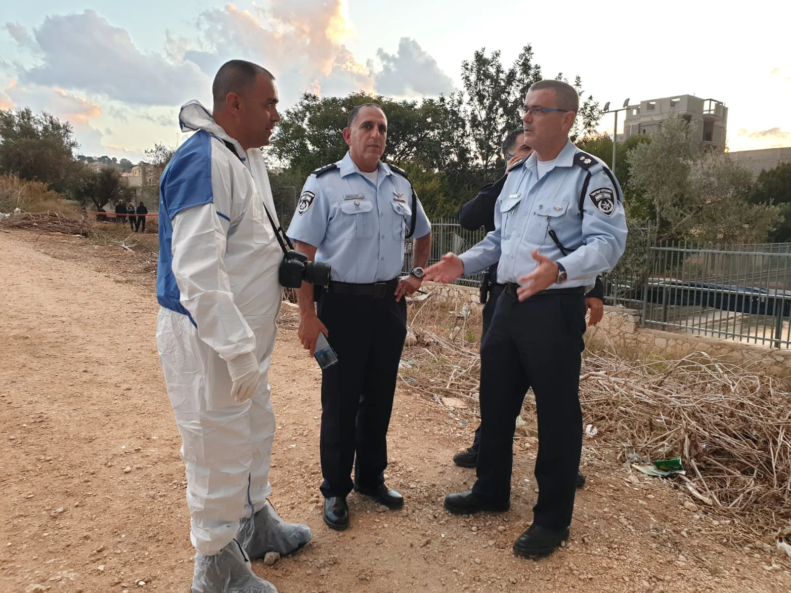 הזירה בה נמצאה גופת אדם בשטח פתוח בעיר שפרעם