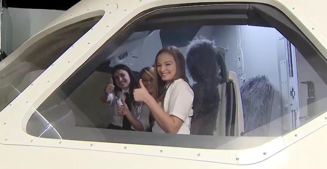 קארין שניידרמן, שחף ארבלי ושירי שבת, חניכות האקדמיה לטיס