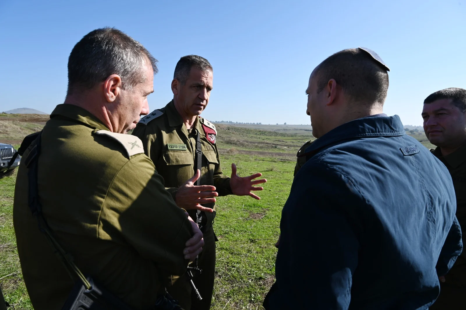 שר הביטחון, נפתלי בנט, והרמטכ״ל רא״ל אביב כוכבי, בתרגיל מבצעי ברמת הגולן