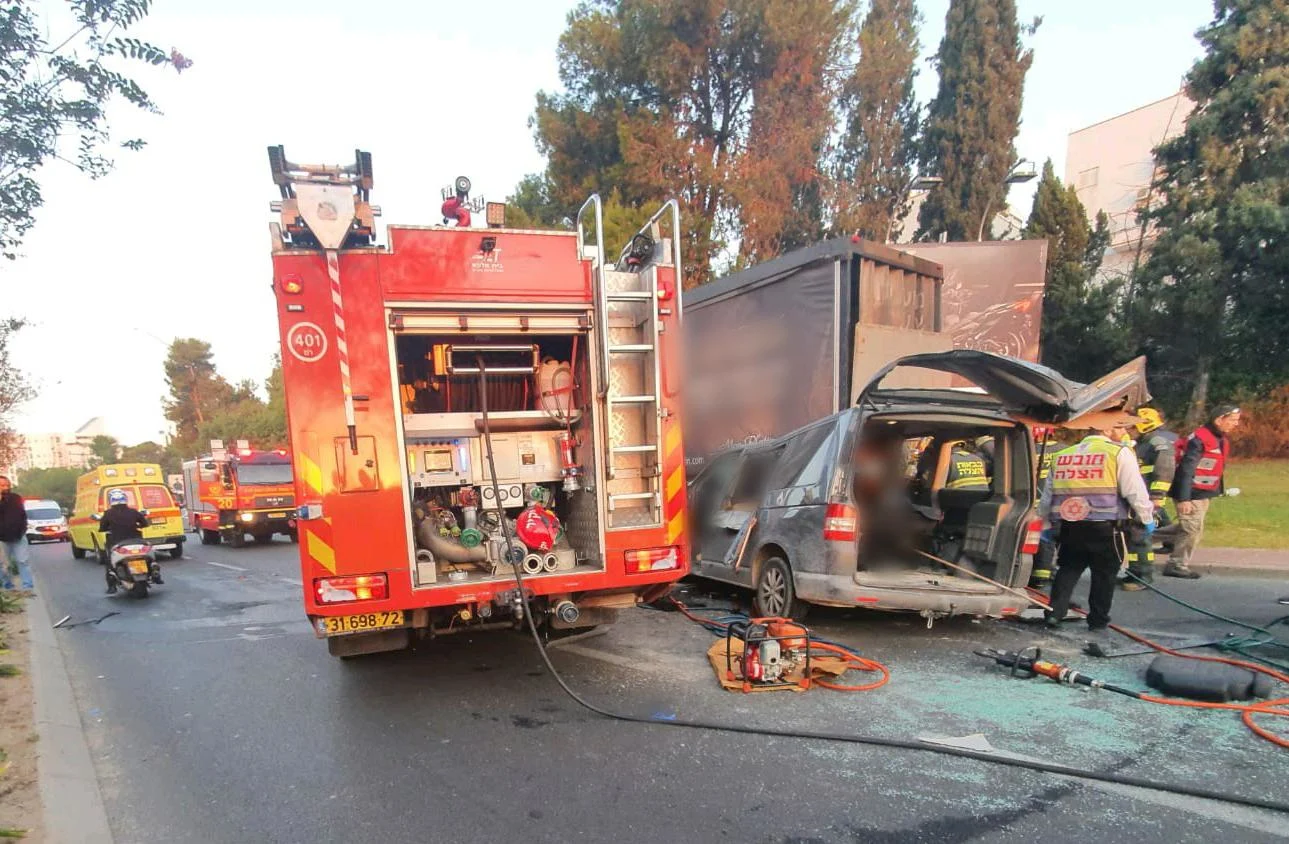 תאונת הדרכים בכביש 4, סמוך למחלף אלוף שדה ברמת גן