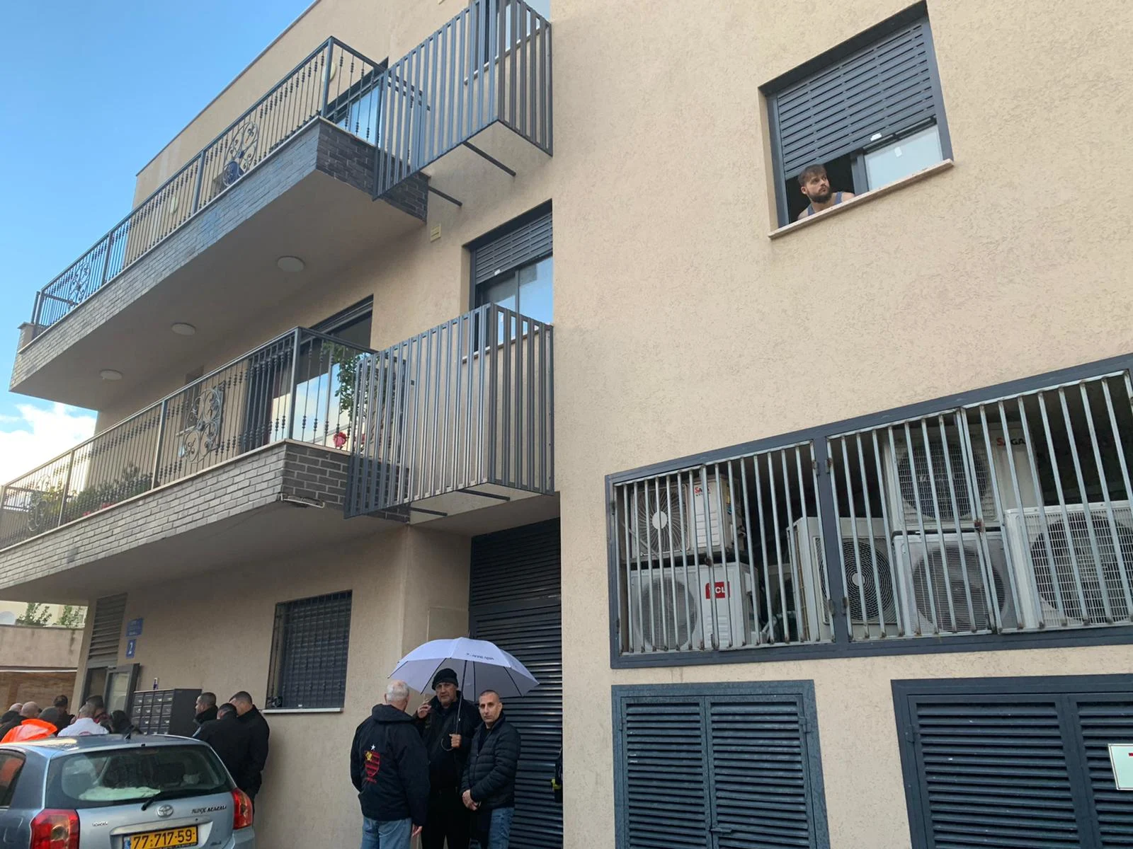 בית בתל אביב בו טבעו בני אדם במלעית, כתוצאה מהצפה