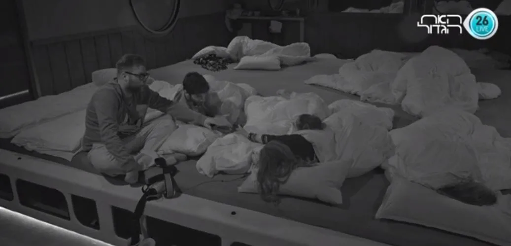 ליאור וירדן חדר השינה