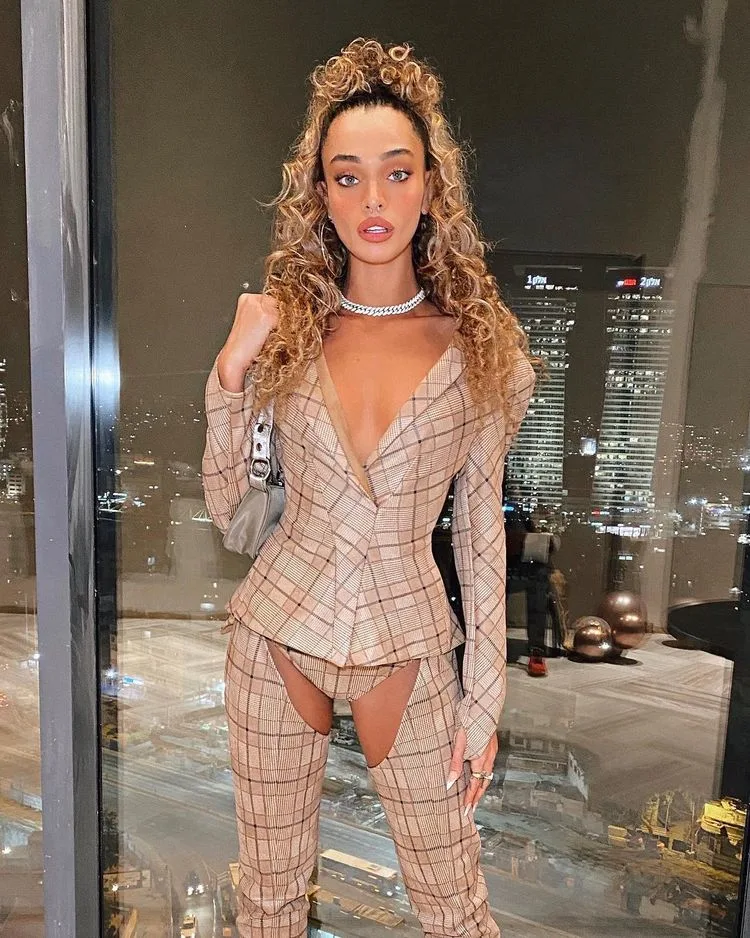 אז באיזה פרס זכיתי, מנחשים? עדן פינס