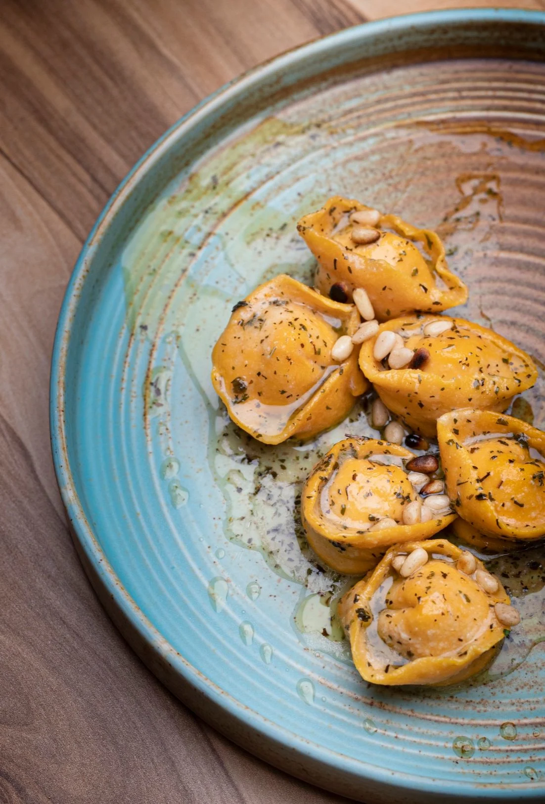 טורטליני לבנה של לוג'ו