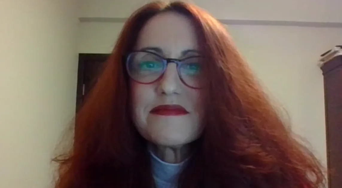 יעל עינב, ישראלית המתגוררת בשנגחאי