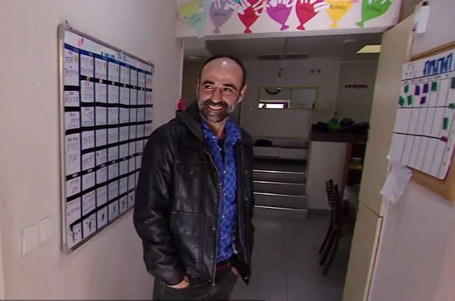 יעקב זדה-דניאל בבית הילדים שבו גדל