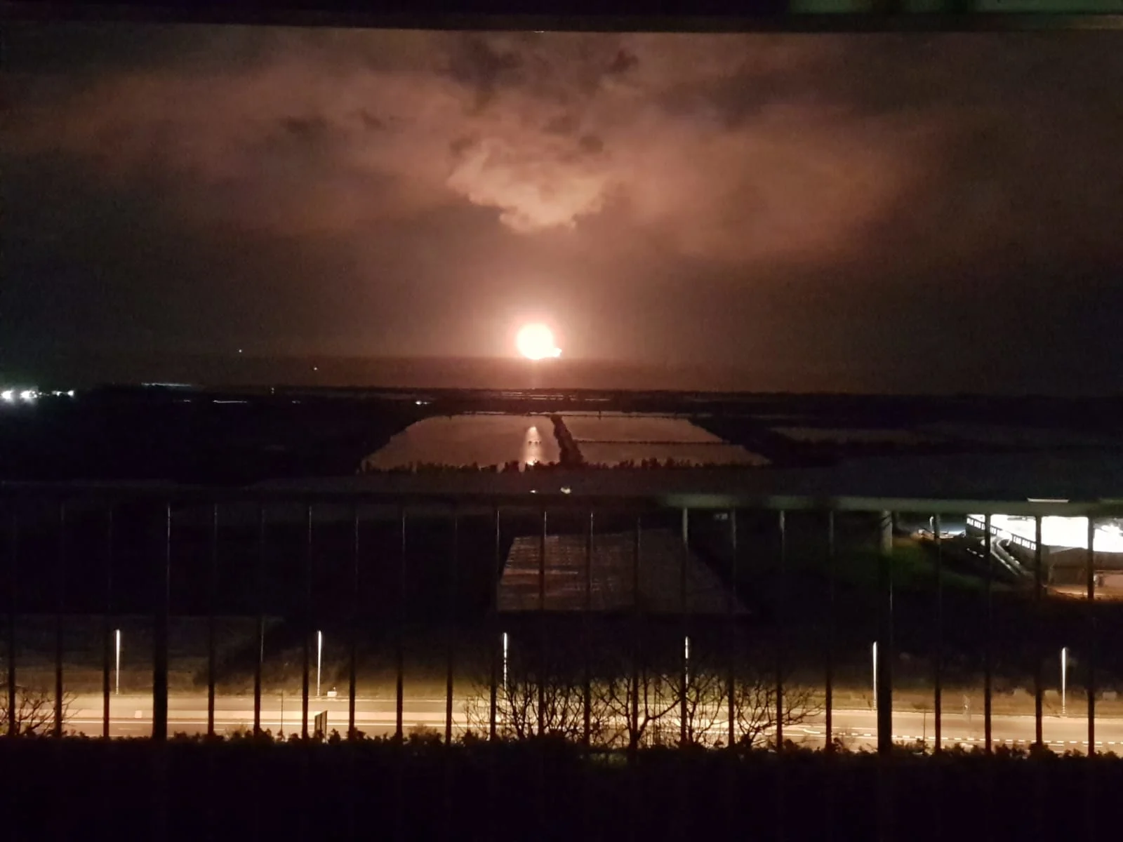 בערה הלילה במתקן האסדה בדור