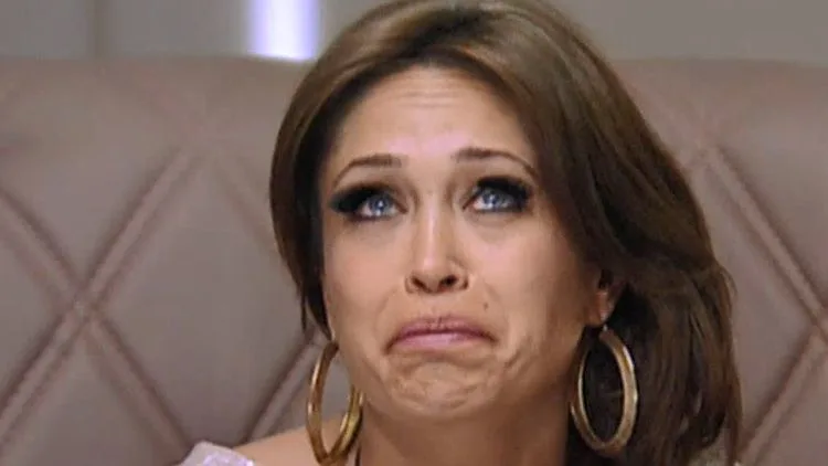 חוזרת להסגר. אביבית בר זוהר