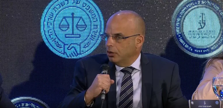 דן אלדד