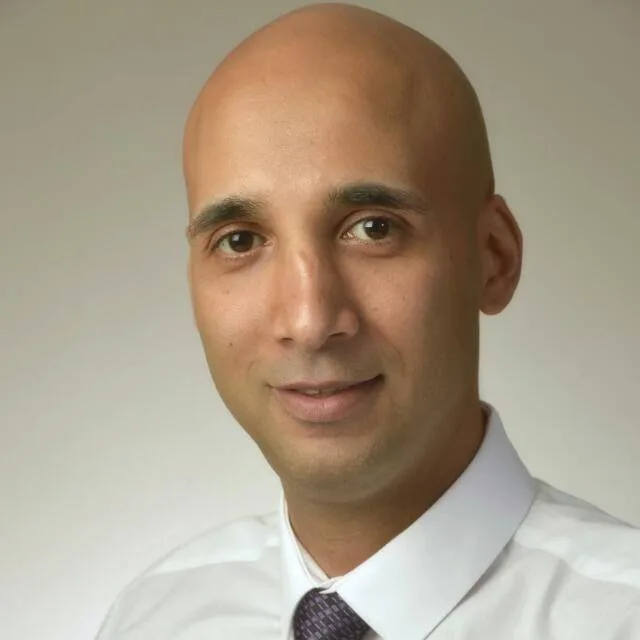 עורך הדין אופיר שמשון