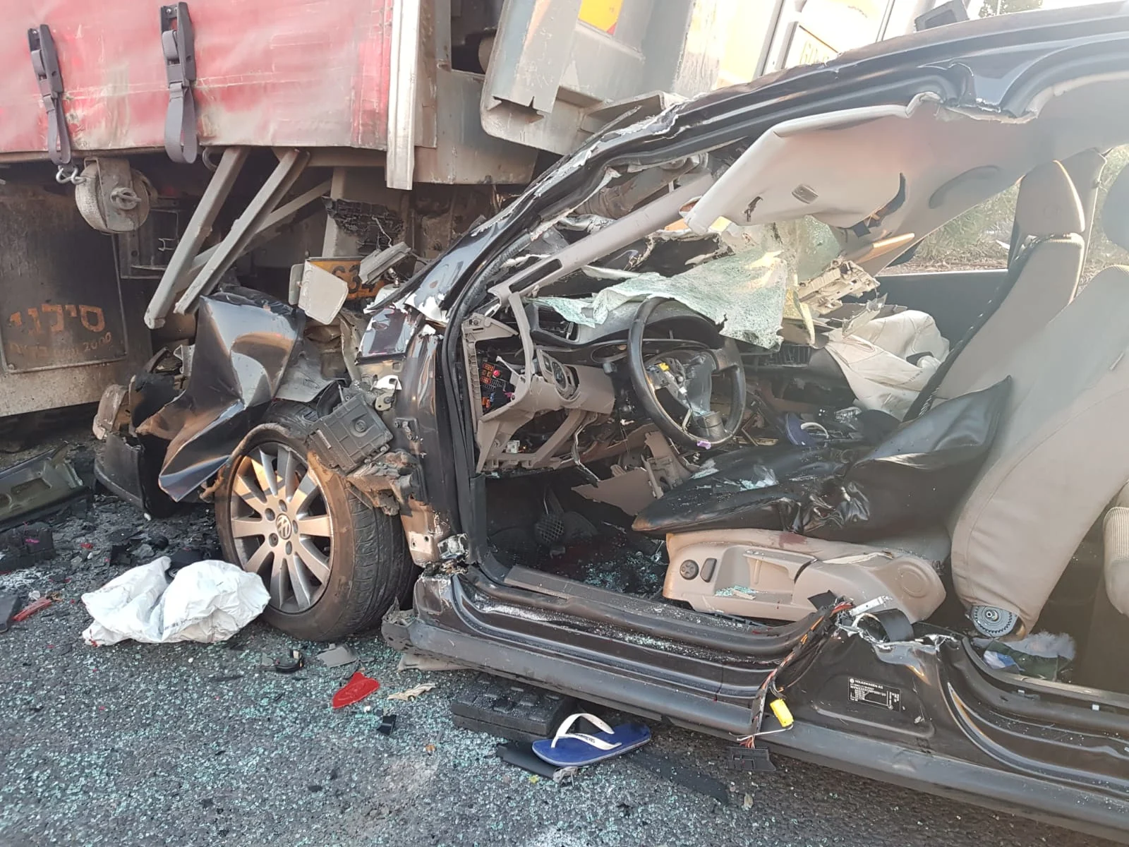 תאונת הדרכים בין רכב פרטי למשאית בכביש 4