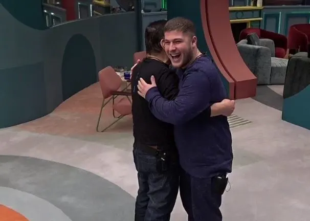 יוסי התגעגע לגדי ששהה לילה בסוויטה