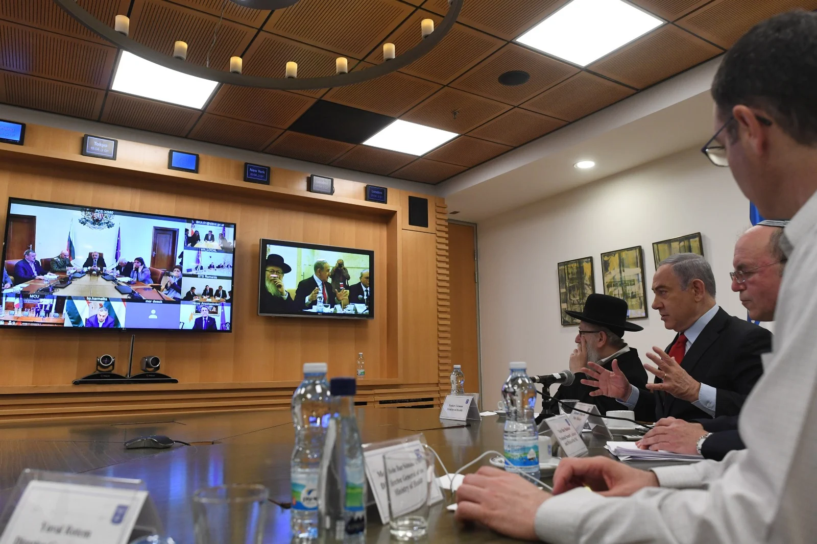 ראש הממשלה בנימין נתניהו בשיחת ועידה עם מנהיגים מאירופה על התמודדות עם וירוס הקורונה