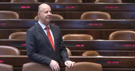 חבר הכנסת צחי הנגבי בהשבעה לכנסת ה-23