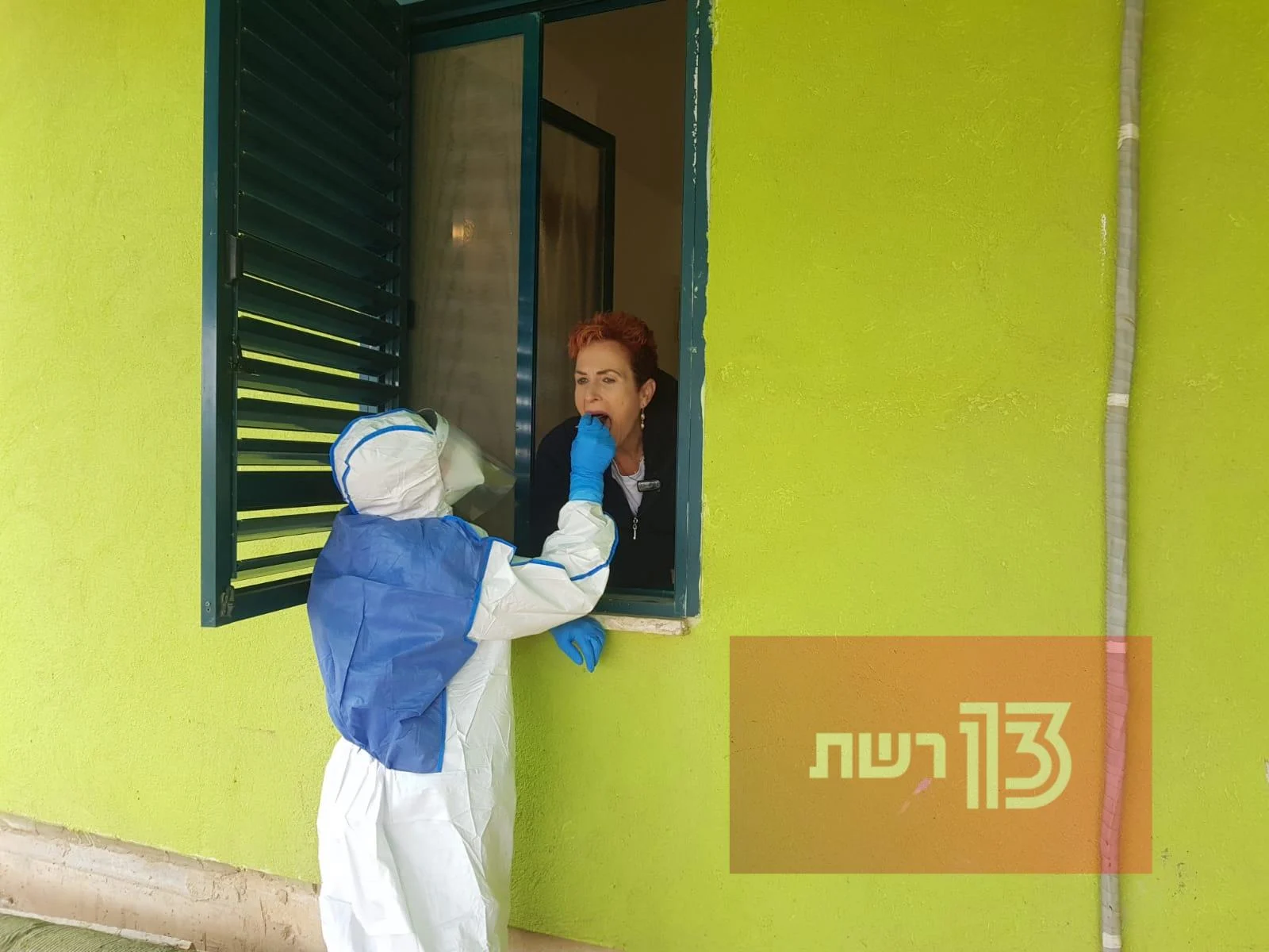 במושב גילת עוברים מבית לבית ובודקים תושבים עם תסמינם של נגיף הקורונה