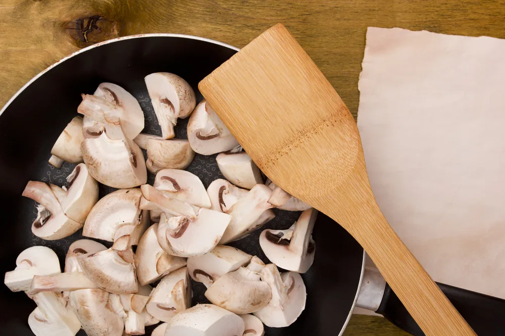 פטריות מוקפצות