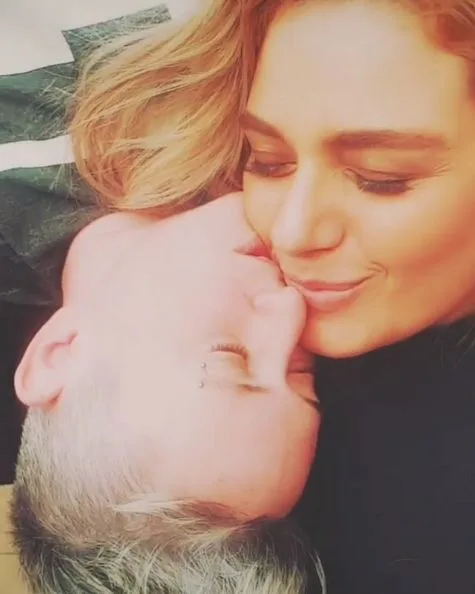 לירז אסייג ובן זוגה שחר