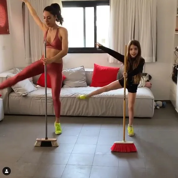 אירה דולפין