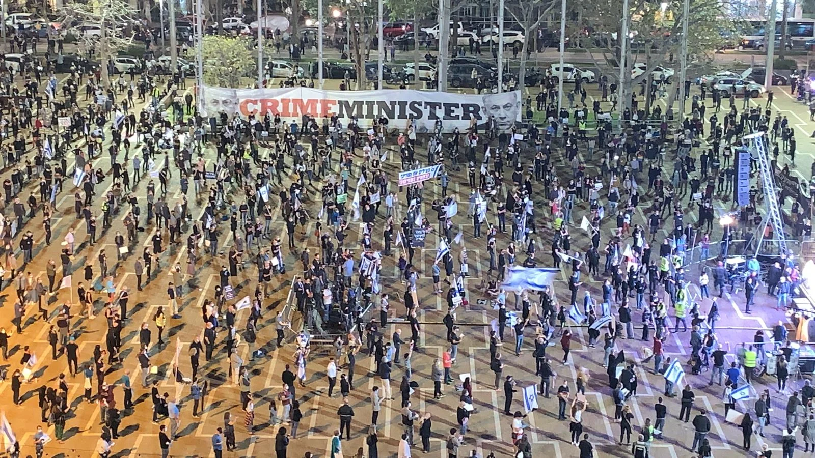 מחאת הדגלים השחורים בכיכר רבין