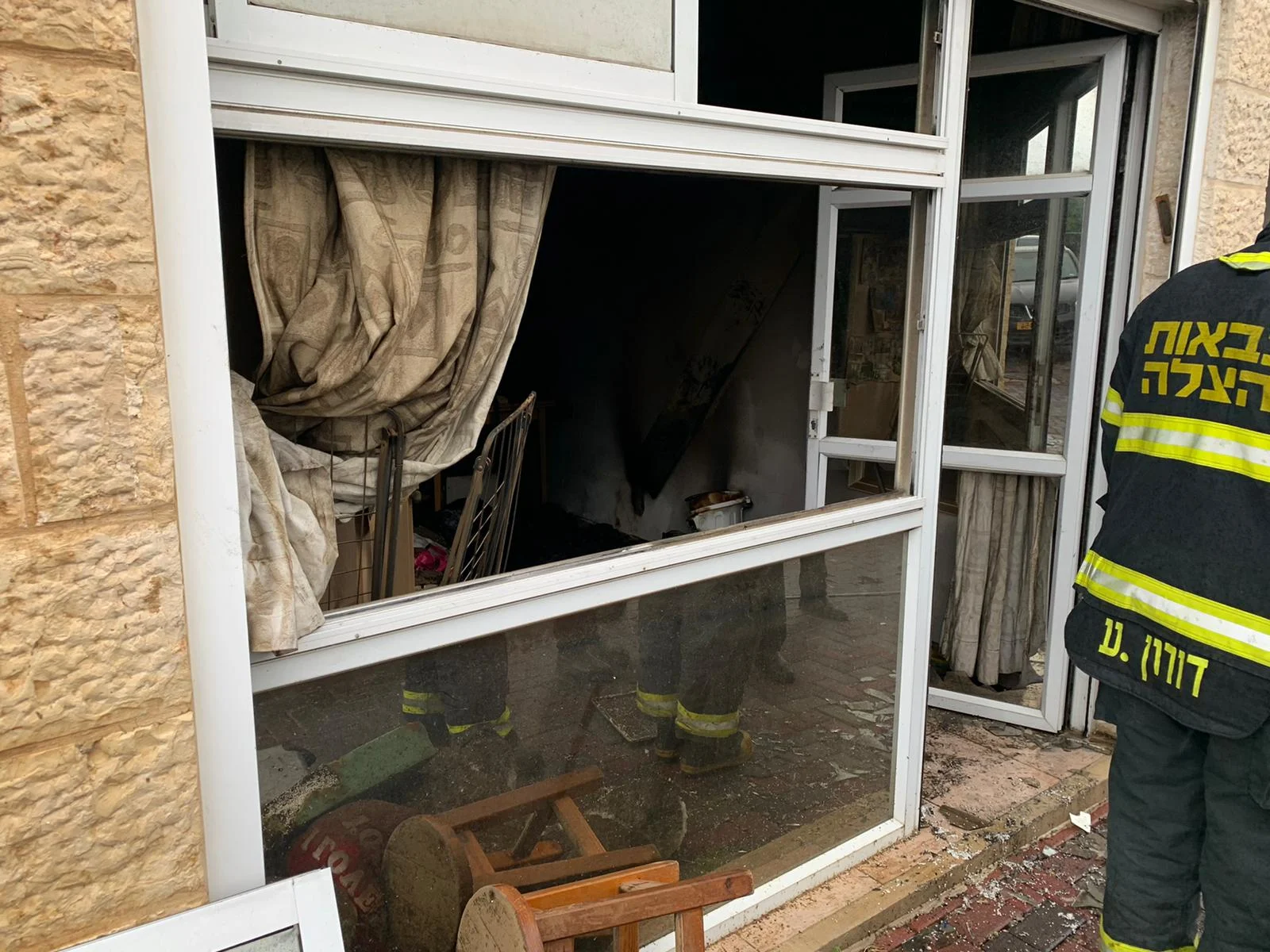 אישה נספתה בשריפה בירושלים