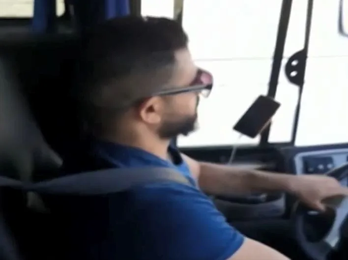 נהג האוטובוס