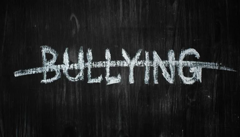 בריונות shutterstock