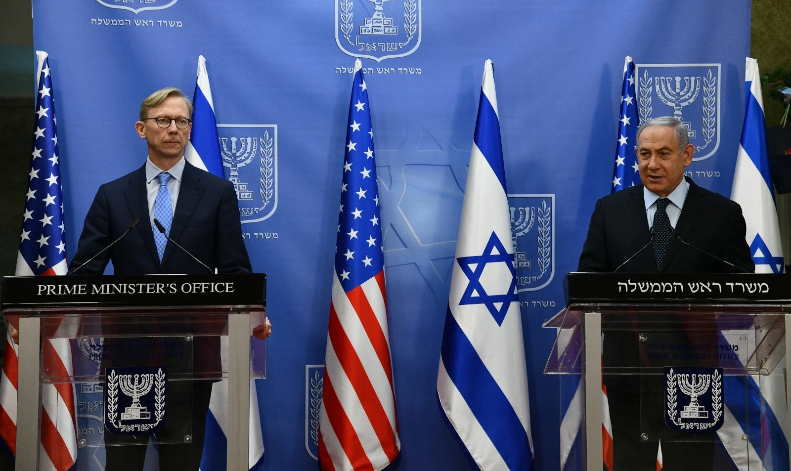 ראש הממשלה בנימין נתניהו בפתח פגישתו עם בריאן הוק
