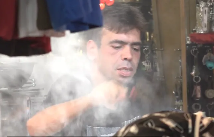 רפי כהן בשוק הכרמל