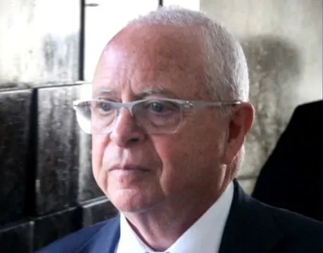 יוסי שגב, עורך דינו של נתניהו