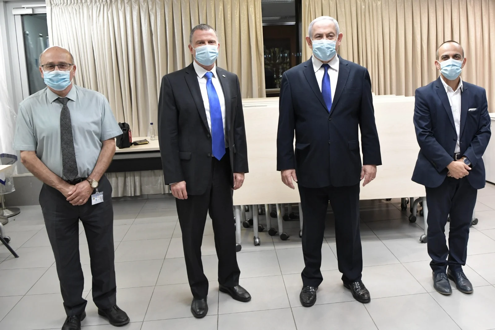 יולי אדלשטיין, נתניהו, חזי לוי ורוני גמזו במסיבת עיתונאים