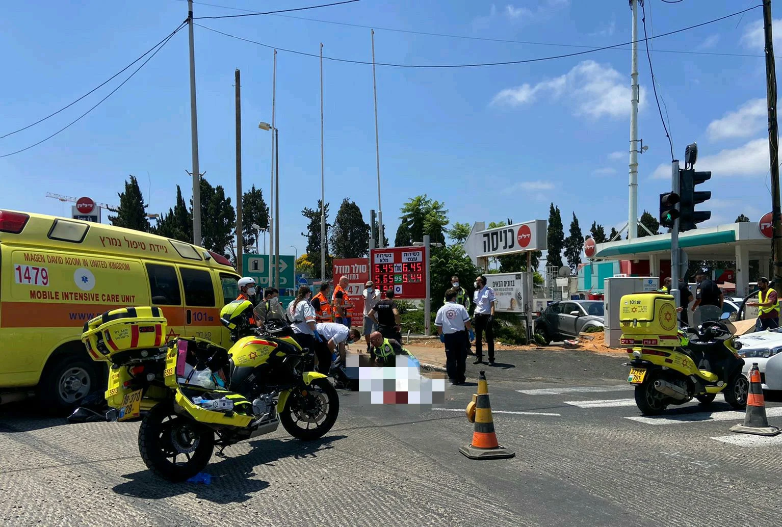הולך רגל בן 70 נהרג מפגיעת משאית בהרצליה