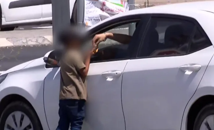 ילדים מקבצים נדבות בצפון