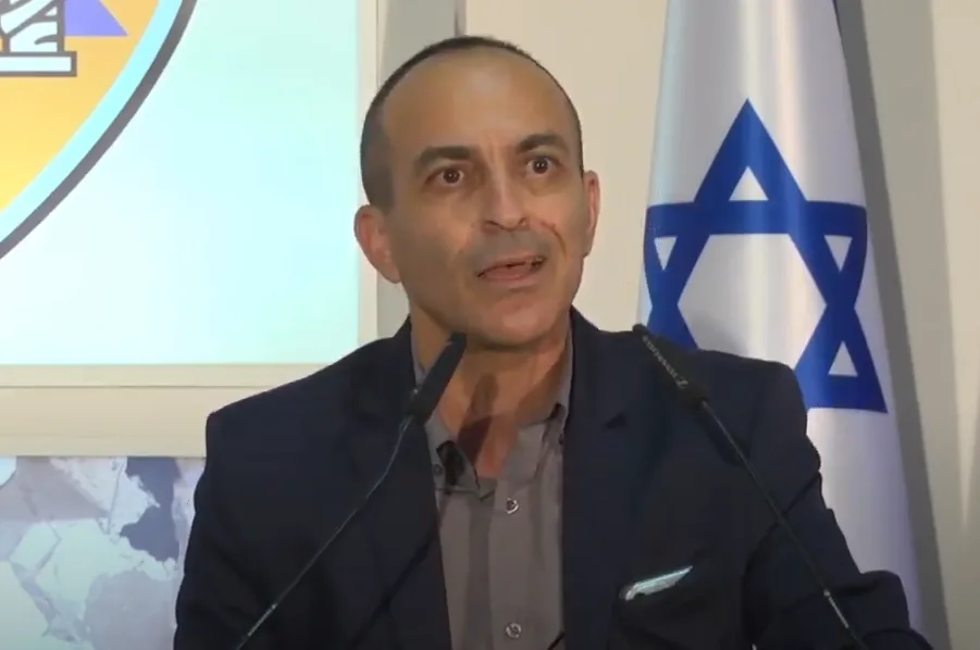 ממונה הקורונה הפרופ' רוני גמזו
