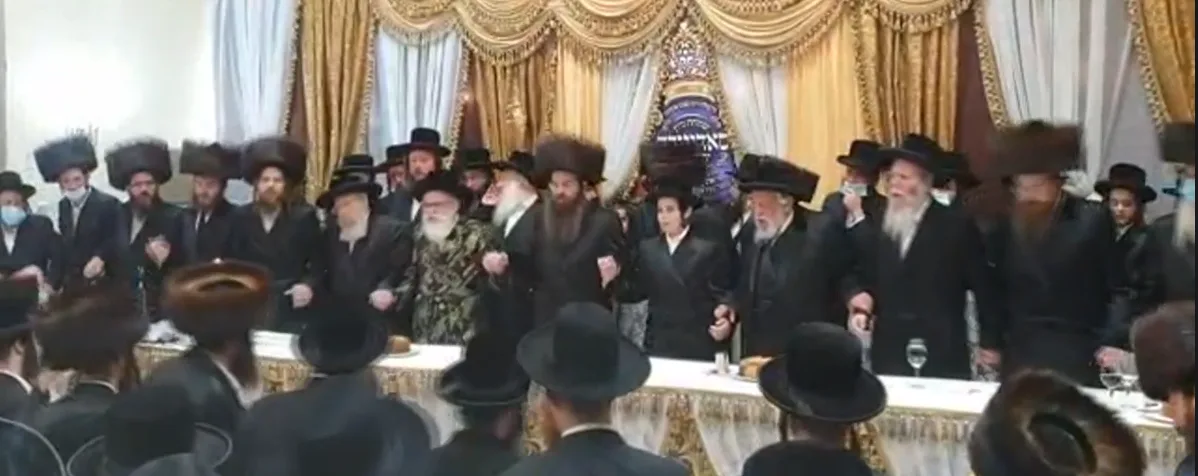 חרדים מפרים את ההנחיות באירוע בר מצווה בירושלים