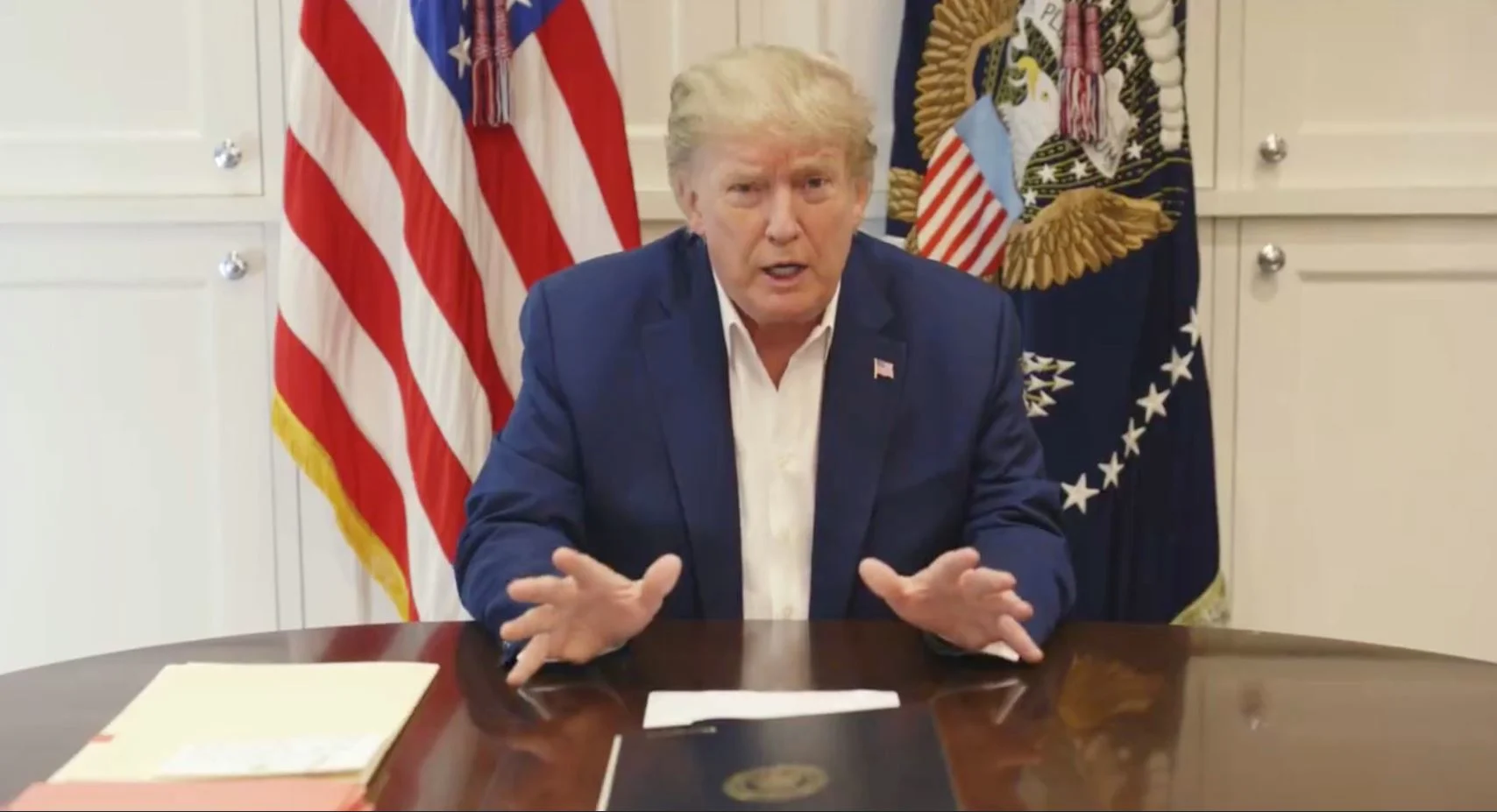 דונלד טראמפ בסרטון מבית החולים