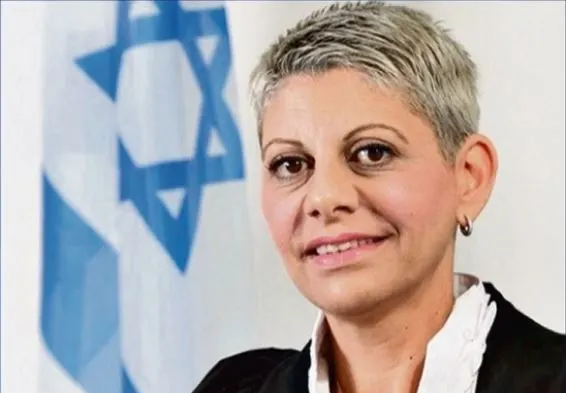 נאווה ברוורמן, אשתו של מזכיר הממשלה צחי ברוורמן