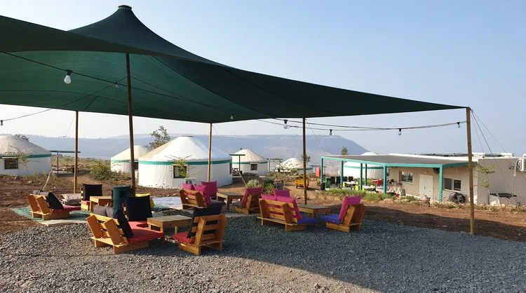 הכפר בקצה ההר