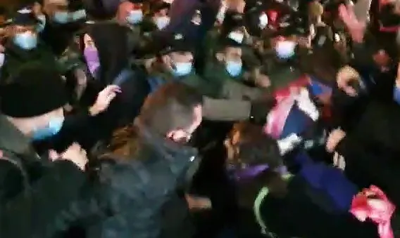 מפגינים בבלפור