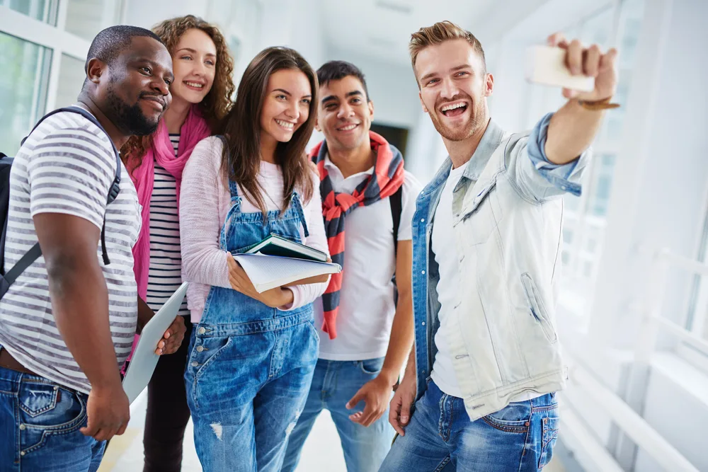 חבורה בתיכון