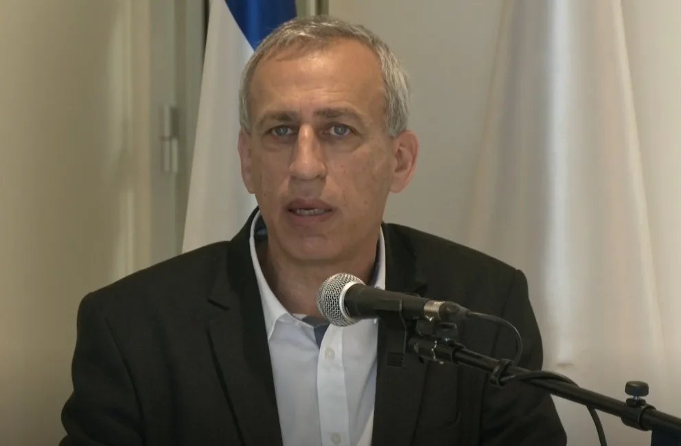 פרופ' נחמן אש