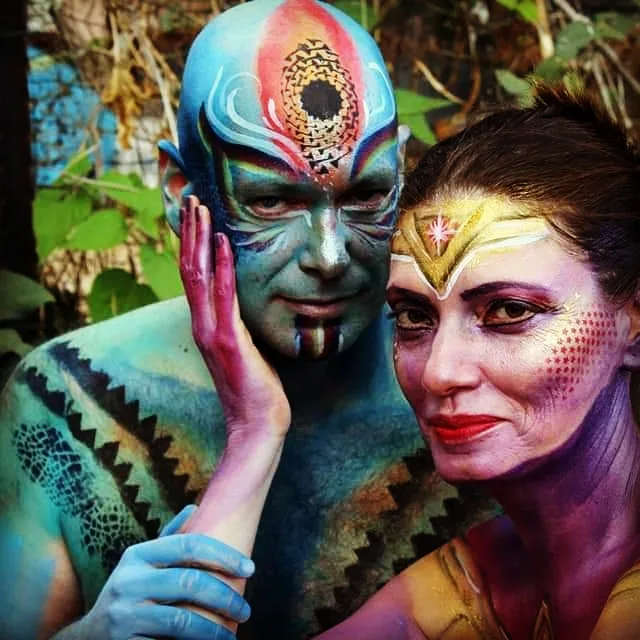 ''צובעת האהבה''