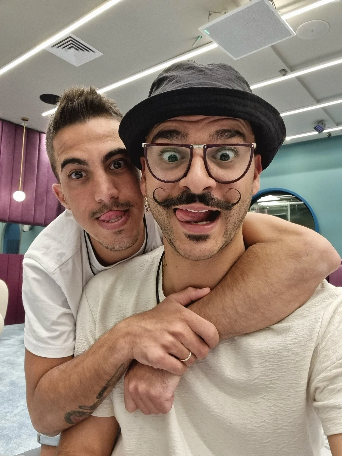 מאחורי הקלעים של משימת הקליפ